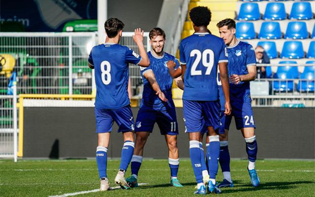 澳亚国际网站-包含奥格斯堡客场逆转获胜，士气大振的词条