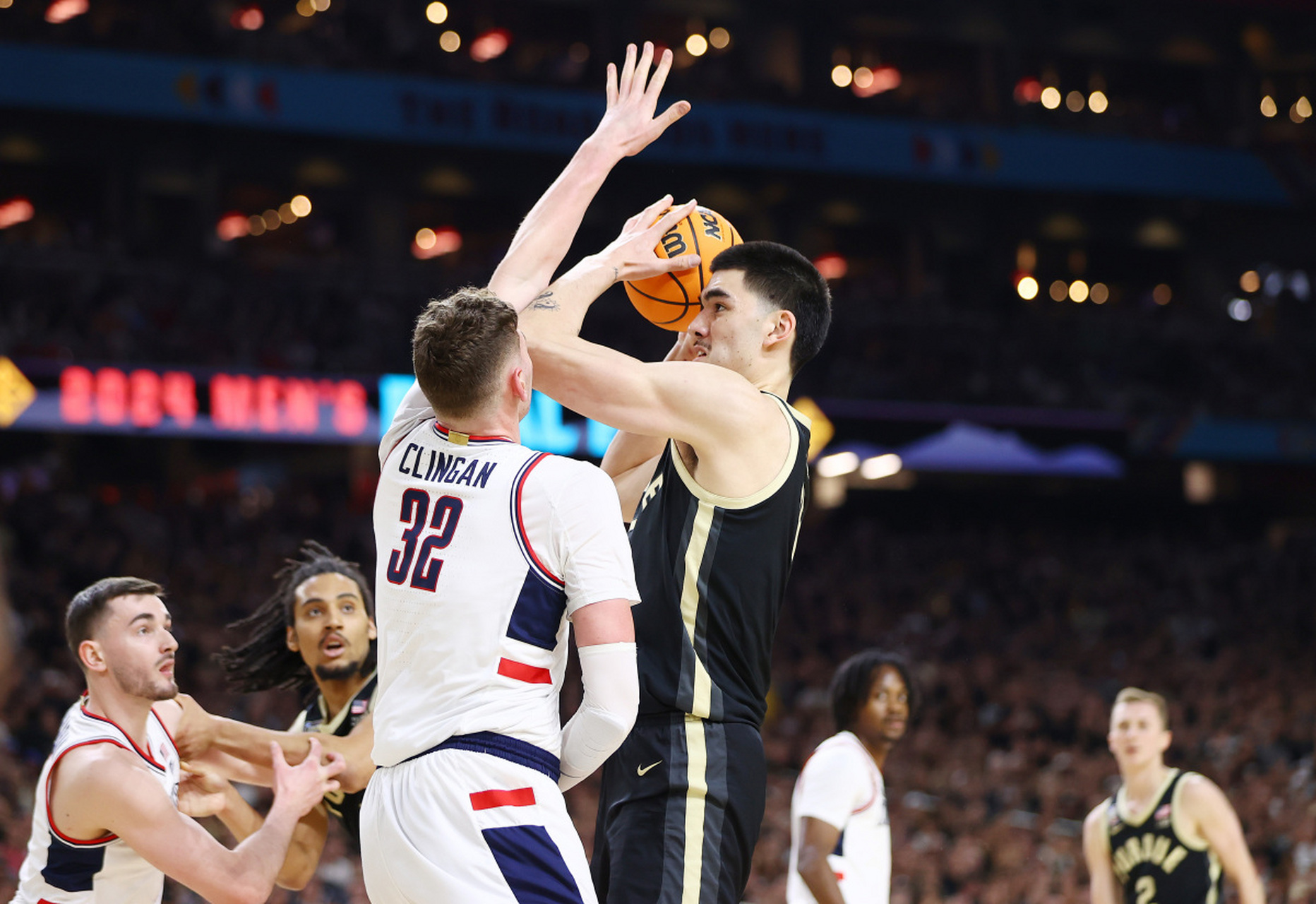 澳亚国际游戏-关于加拿大籍球员在北美篮球联赛中实现历史性突破的信息