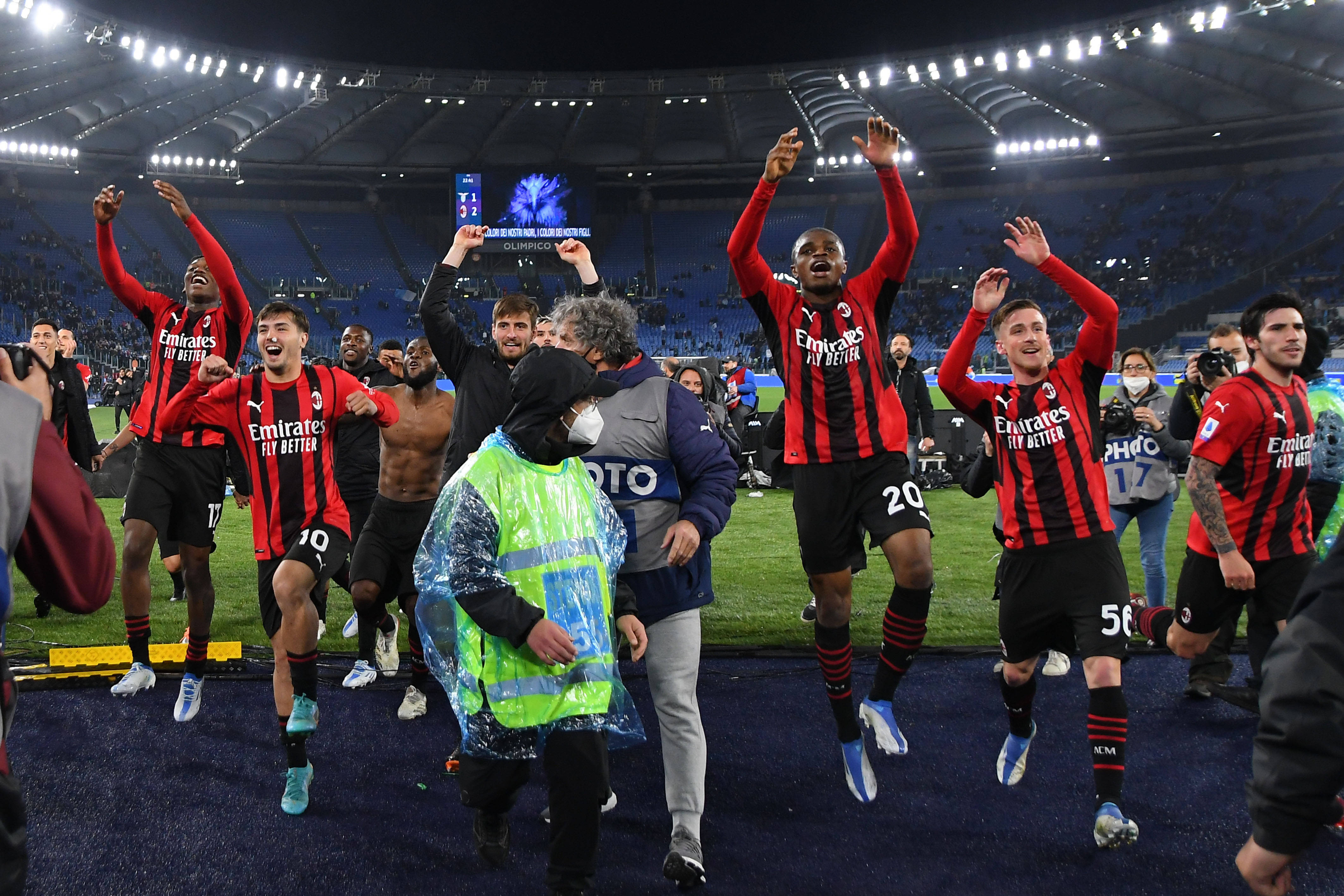 澳亚国际登录-黄蜂队主教练调整战术，逆转比赛取胜的简单介绍