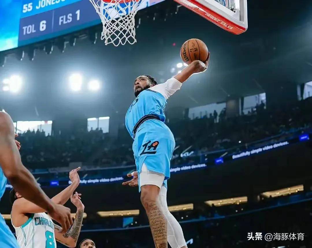 澳亚国际网站-快船队实现五连胜，豪取赛季第一